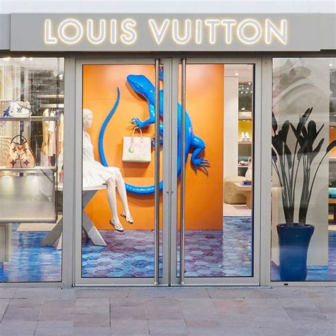 Louis Vuitton aterriza en Ibiza: así es su nueva pop up .